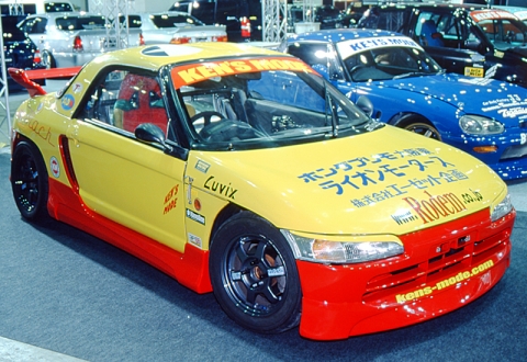 フォトアルバムPart8 < 東京オートサロン2002全車アルバム